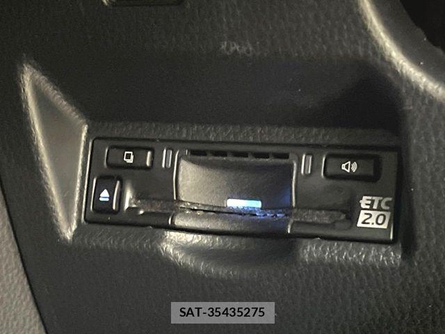 Toyota VOXY HYBRID 2025-10 6678741-6
