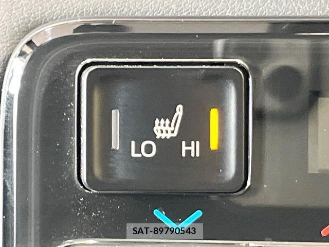 Toyota VOXY HYBRID 2023-09 6678735-8