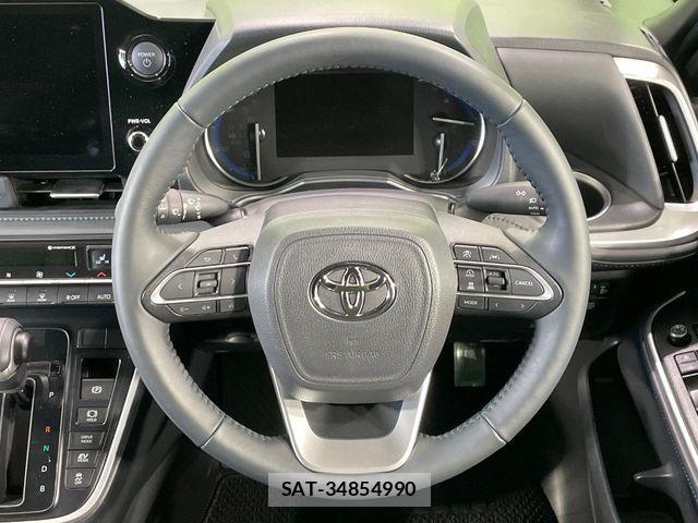 Toyota VOXY HYBRID 2024-06 6678727-11