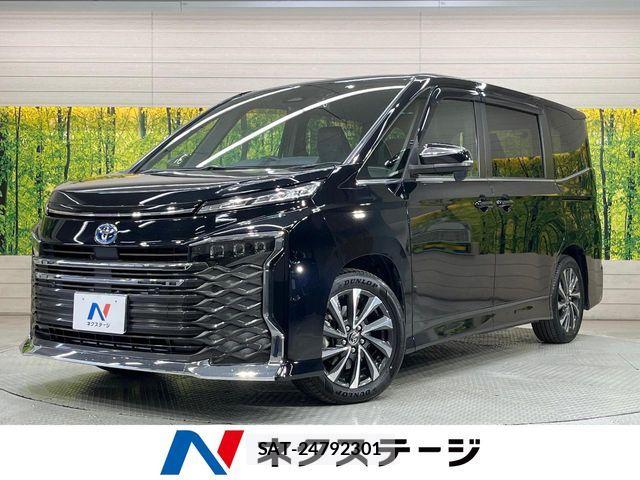 Toyota VOXY HYBRID 2022-10 6678744-0