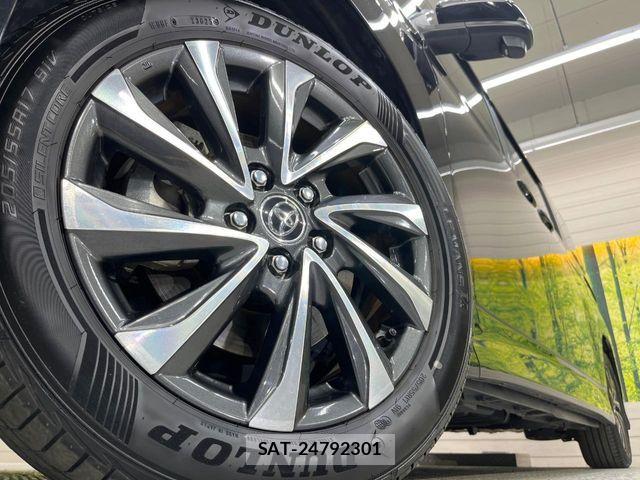 Toyota VOXY HYBRID 2022-10 6678744-12