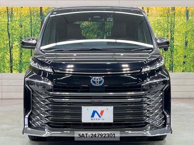 Toyota VOXY HYBRID 2022-10 6678744-13