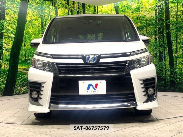 Toyota VOXY HYBRID 2016-01 6678758-14