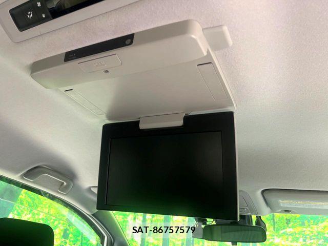 Toyota VOXY HYBRID 2016-01 6678758-2