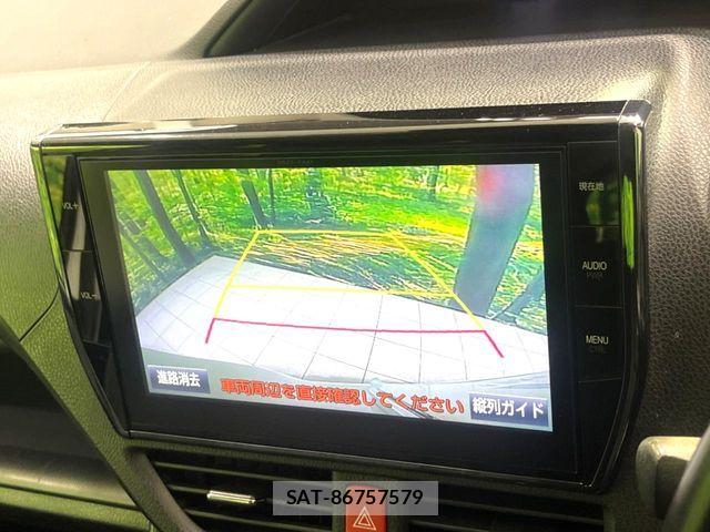Toyota VOXY HYBRID 2016-01 6678758-4