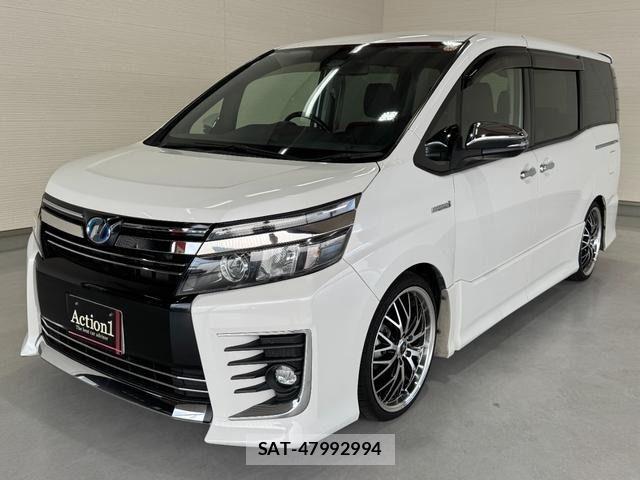 Toyota VOXY HYBRID 2016-11 6678757-0