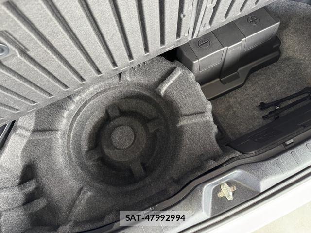 Toyota VOXY HYBRID 2016-11 6678757-28