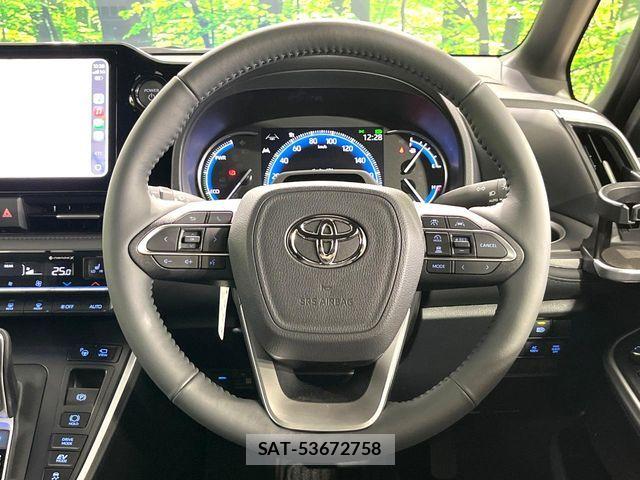 Toyota VOXY HYBRID 2025-10 6678714-11