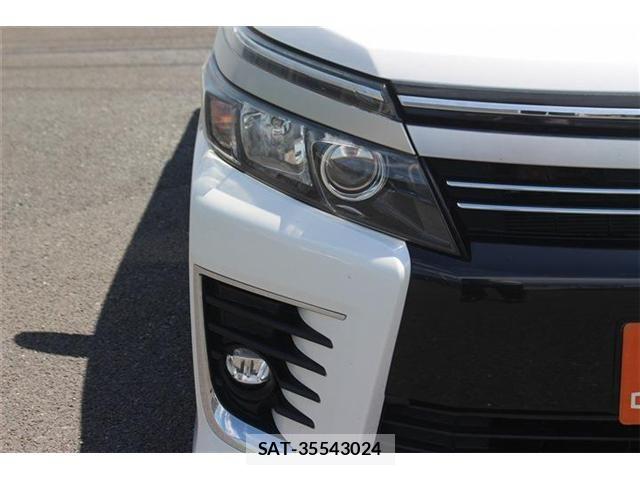 Toyota VOXY HYBRID 2016-08 6678761-16