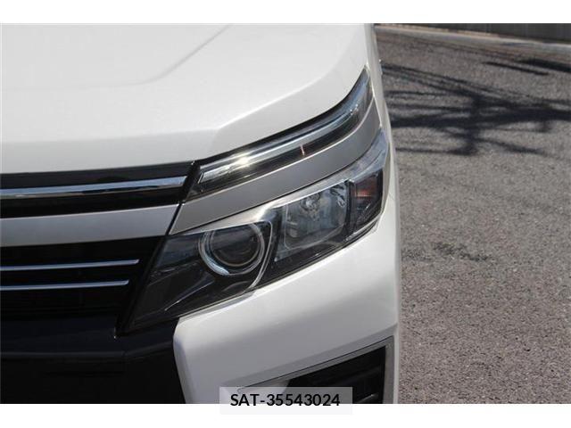 Toyota VOXY HYBRID 2016-08 6678761-17