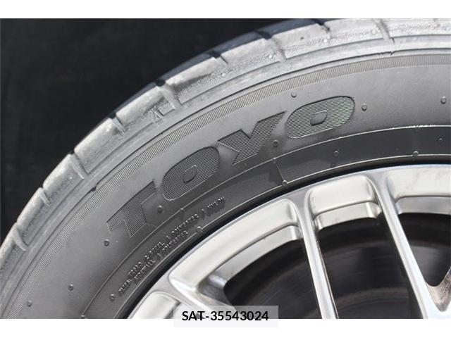 Toyota VOXY HYBRID 2016-08 6678761-25