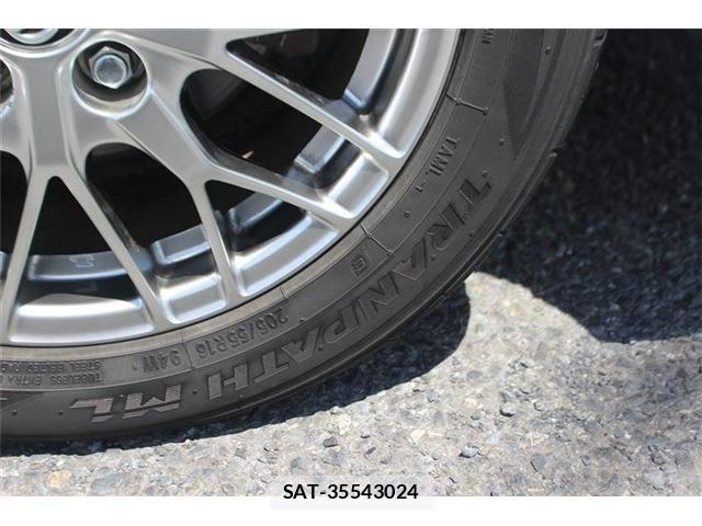 Toyota VOXY HYBRID 2016-08 6678761-26