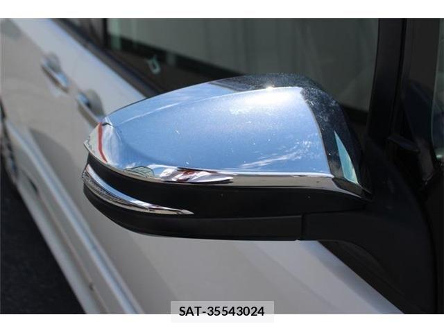 Toyota VOXY HYBRID 2016-08 6678761-28