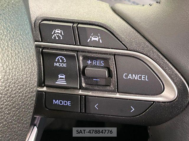 Toyota VOXY HYBRID 2023-02 6678734-5