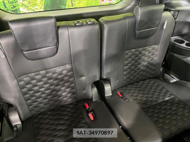 Toyota VOXY HYBRID 2025-10 6678743-9