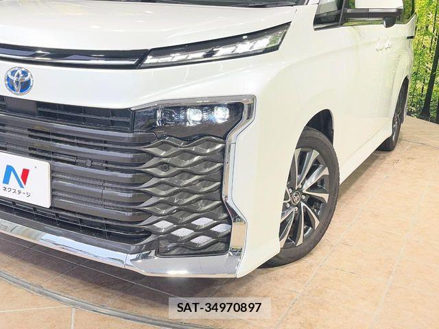 Toyota VOXY HYBRID 2025-10 6678743-12