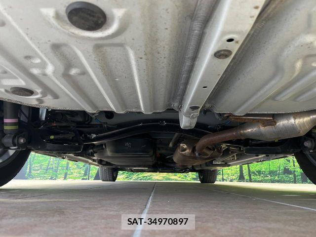 Toyota VOXY HYBRID 2025-10 6678743-19