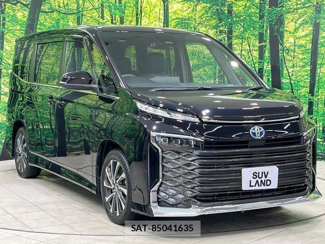 Toyota VOXY HYBRID 2022-11 6678737-18
