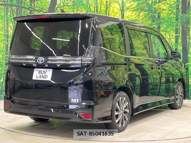Toyota VOXY HYBRID 2022-11 6678737-19
