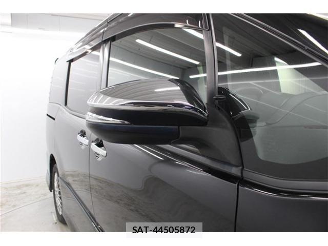 Toyota VOXY HYBRID 2018-09 6684073-9
