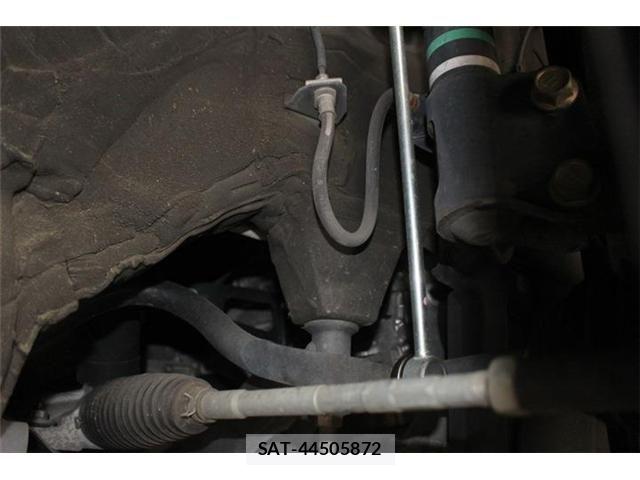 Toyota VOXY HYBRID 2018-09 6684073-19