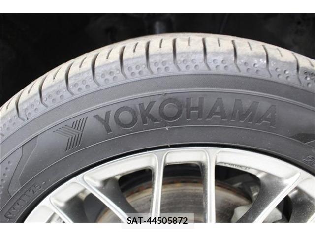 Toyota VOXY HYBRID 2018-09 6684073-20