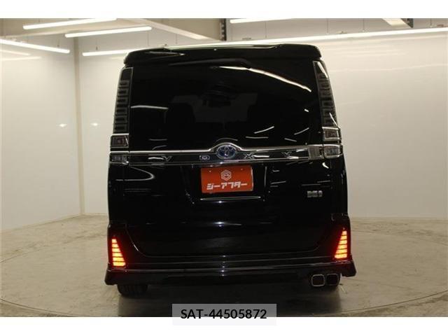 Toyota VOXY HYBRID 2018-09 6684073-5