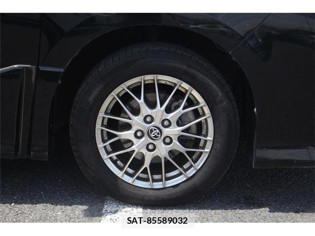 Toyota VOXY HYBRID 2016-12 6682956-9