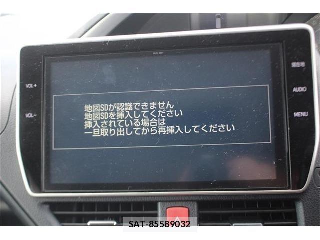 Toyota VOXY HYBRID 2016-12 6682956-1