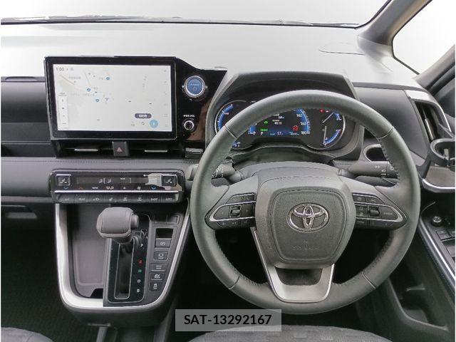 Toyota VOXY HYBRID 2023-01 6682955-13