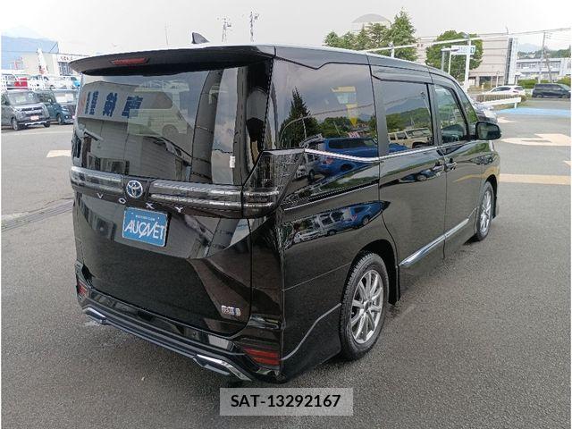 Toyota VOXY HYBRID 2023-01 6682955-1