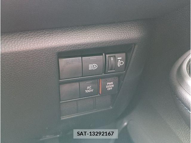 Toyota VOXY HYBRID 2023-01 6682955-23