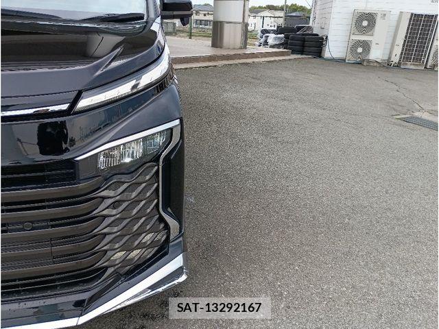Toyota VOXY HYBRID 2023-01 6682955-28