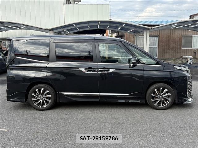 Toyota VOXY HYBRID 2022-09 6682954-9