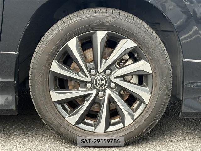 Toyota VOXY HYBRID 2022-09 6682954-13
