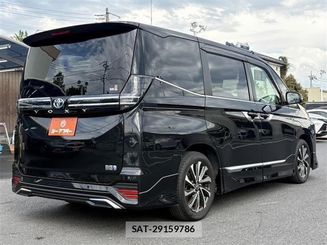 Toyota VOXY HYBRID 2022-09 6682954-23