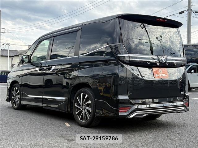 Toyota VOXY HYBRID 2022-09 6682954-24