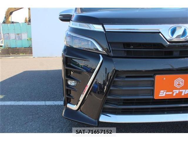 Toyota VOXY HYBRID 2018-11 6684075-13