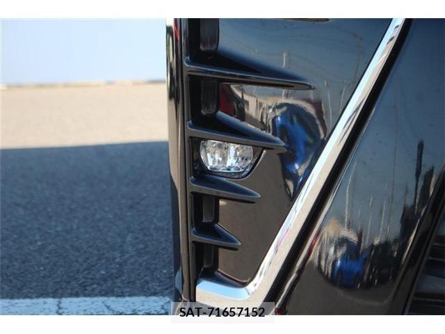 Toyota VOXY HYBRID 2018-11 6684075-15