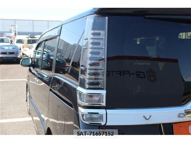 Toyota VOXY HYBRID 2018-11 6684075-16