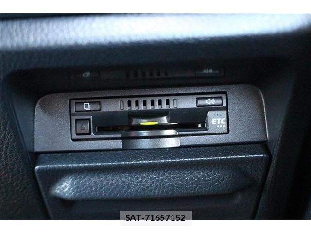 Toyota VOXY HYBRID 2018-11 6684075-5