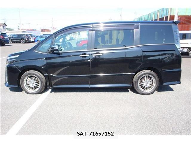 Toyota VOXY HYBRID 2018-11 6684075-8