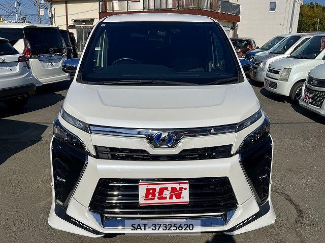 Toyota VOXY HYBRID 2019-12 6691342-11