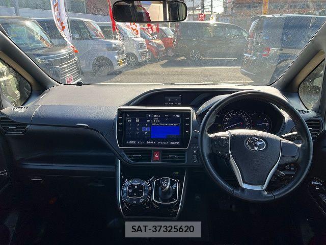 Toyota VOXY HYBRID 2019-12 6691342-1