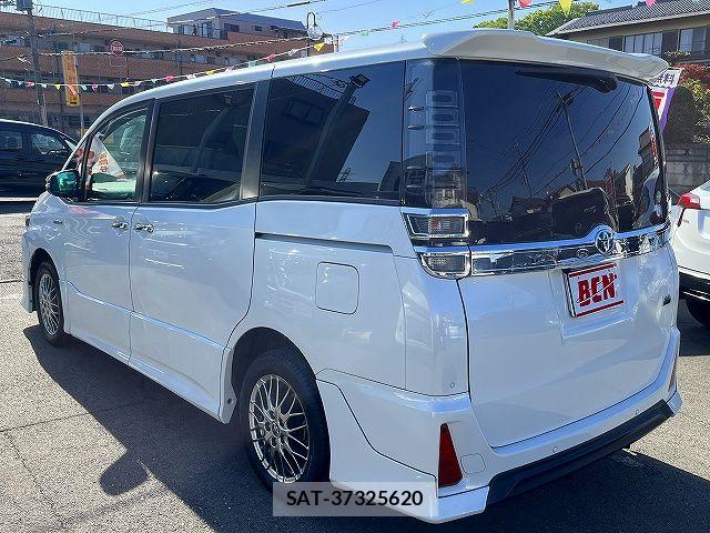 Toyota VOXY HYBRID 2019-12 6691342-8