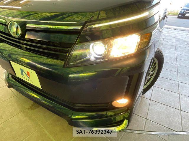 Toyota VOXY HYBRID 2015-04 6691343-13
