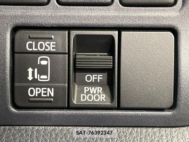 Toyota VOXY HYBRID 2015-04 6691343-3