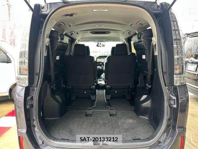 Toyota VOXY HYBRID 2014-05 6691344-8