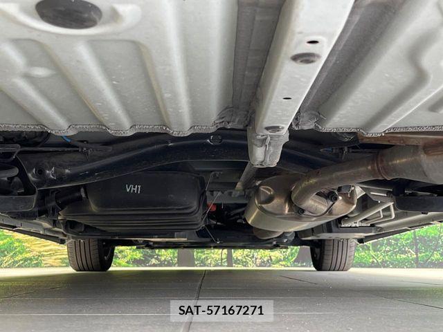 Toyota VOXY HYBRID 2022-09 6717744-18