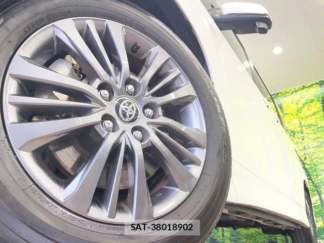 Toyota VOXY HYBRID 2024-03 6717751-13
